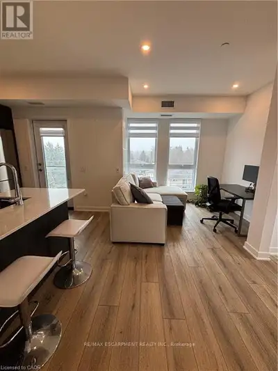 Welcome to Moda, a boutique building offering contemporary living just minutes from Uptown Waterloo...