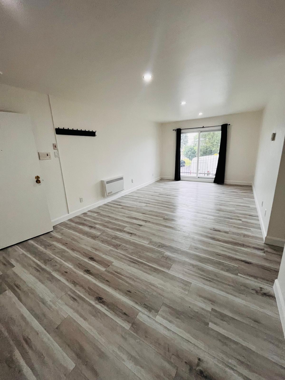 5 1/2 à louer à La Prairie, Rive Sud de Montréal 1690$ — photo 1