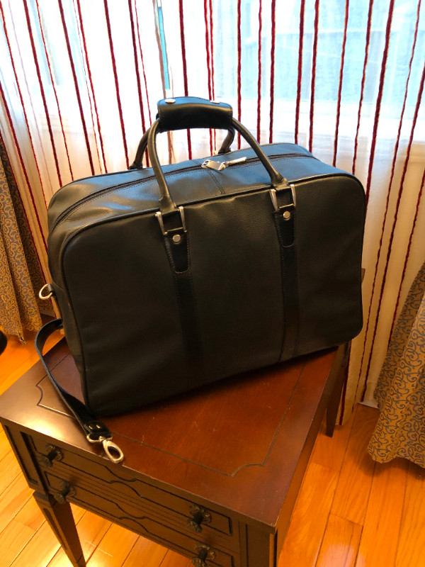 Italian Leather Travel/Overhead Bag in Bags & Luggage in Kitchener / Waterloo