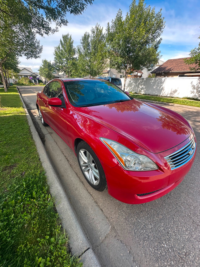 2010 Infiniti G37X low km in Cars & Trucks in Edmonton - Image 2