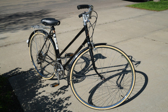 Vintage Raleigh Sprite Bike in Cruiser, Commuter & Hybrid in Edmonton - Image 4