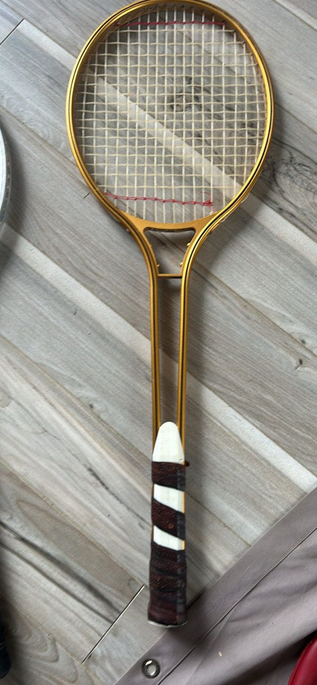 Raquette de tennis!!.  in Hobbies & Crafts in La Ronge - Image 3