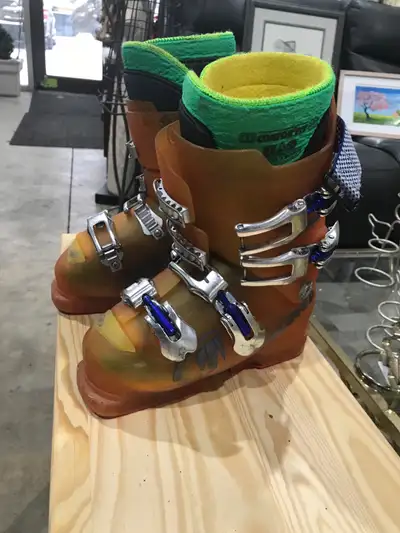 Tecnica Diablo Race R Ski Boots (268mm), View more
