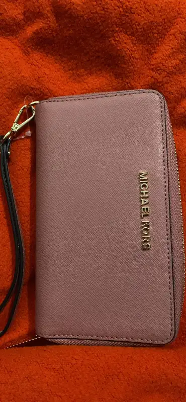 Portefeuille Micheal kors neuf /brand new, View more
