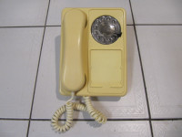 Vintage Northern Telecom ModelQSQM 430A RotaryPhone Cir 1970-80s