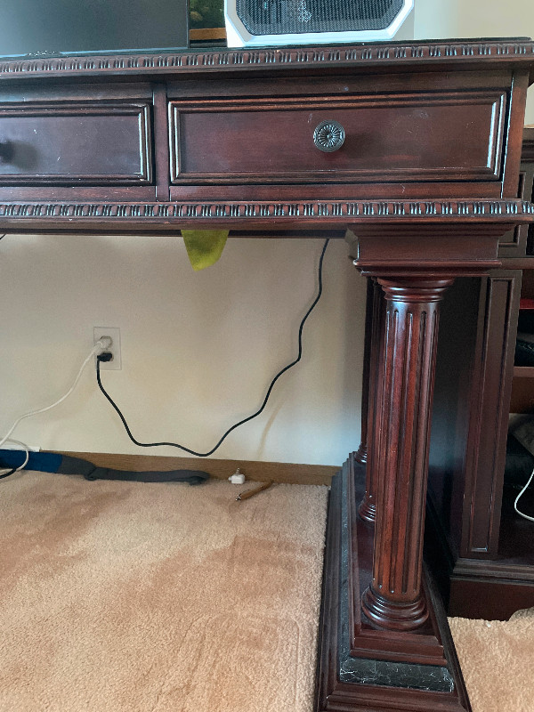 Marble Office desk Desks Winnipeg Kijiji