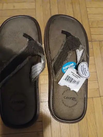 Slippers size 9, View more