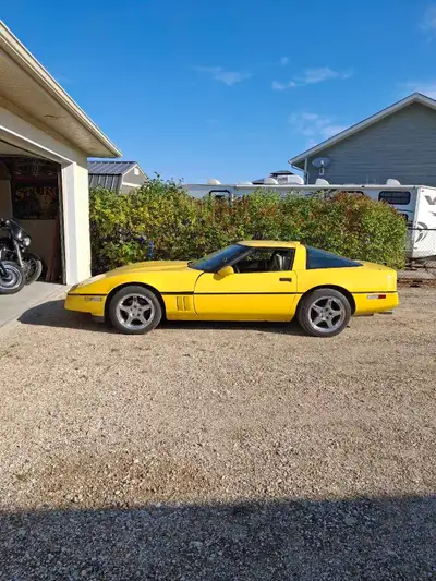 9000 obo New tires, new battery, new brakes, rotors, shocks and interior headliner. 160,000 km. No t...