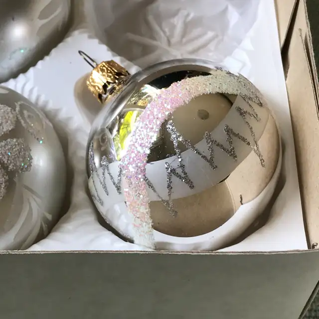 Vintage Polish Glass Christmas Ornaments in Holiday, Event & Seasonal in Ottawa - Image 5