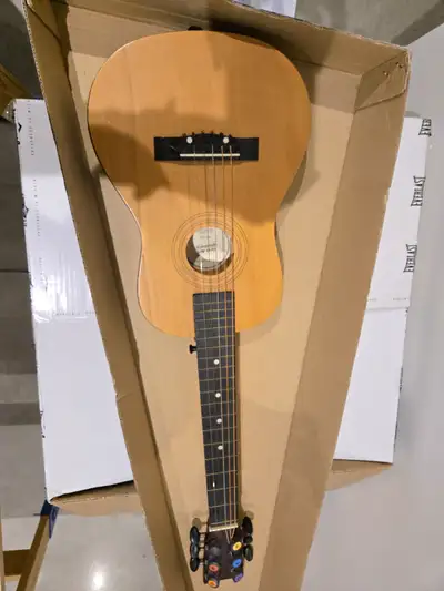 Hohner guitar for child euc, View more