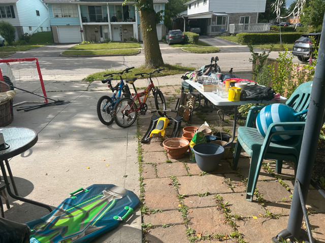 yard sale  in Other in Kitchener / Waterloo