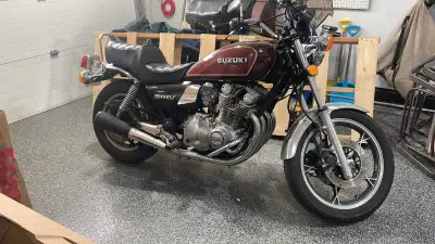 1981 Suzuki 1000 gl everything works only 29000 km as is.