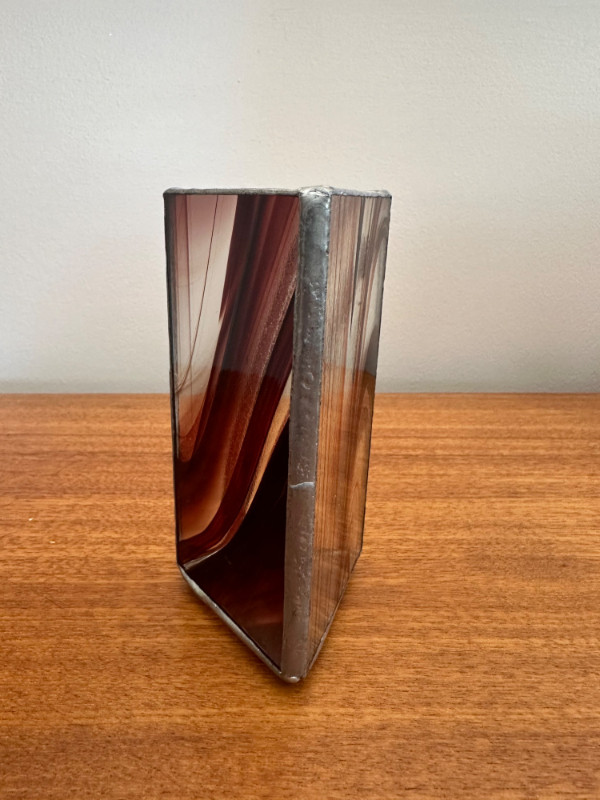 Stained Glass Triangle Vase Tabletop Decor Hand Made in Home Décor & Accents in Winnipeg - Image 2