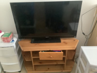 40 in Sony tv with stand