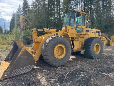 1989 JD 644 Loader Solid machine, no issues Currently running L5 Tires Rebuilt Transmission 2022