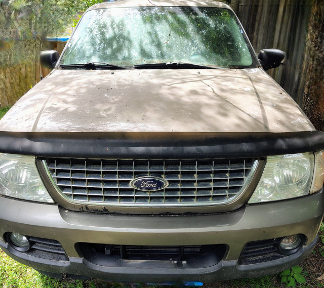 2002 Ford Explorer Limited 4X4 V8   as-is in Cars & Trucks in London