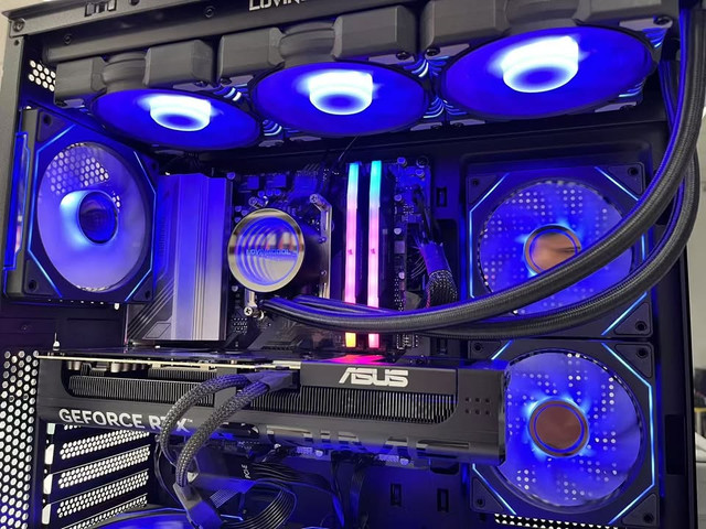 April limited  GAMING PC AMD R7 7700X ,32G, 1TB SSD RTX 5070 in Desktop Computers in Mississauga / Peel Region - Image 2