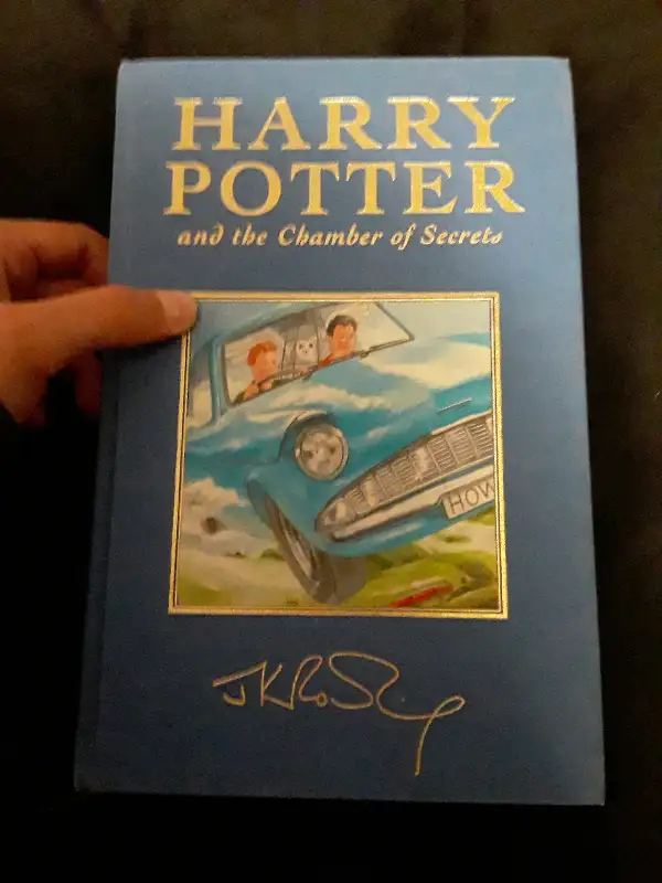 1st Edition/1st Print Harry Potter Bloomsbury Deluxe Set UK in Fiction in Ottawa - Image 8