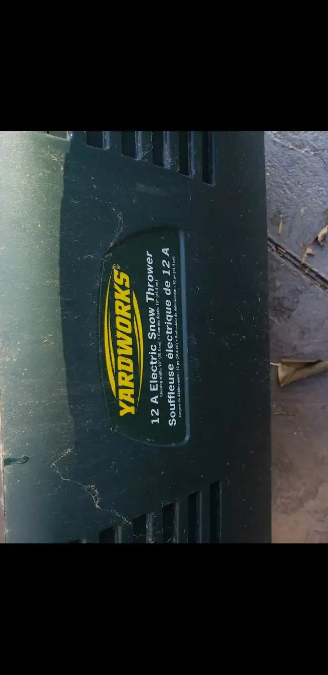 snowblower Yardworks parts in Snowblowers in City of Toronto - Image 3