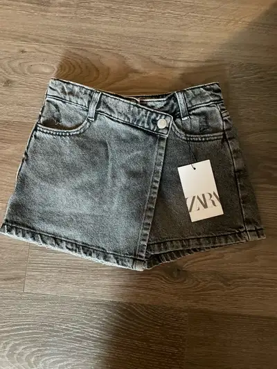 Zara Kids Size 8 Skirt with Shorts / Skort Grey Denim, View more