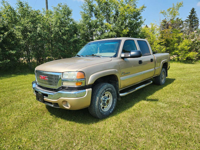 2004 gmc 2500 6.6 duramax in Cars & Trucks in St. Albert