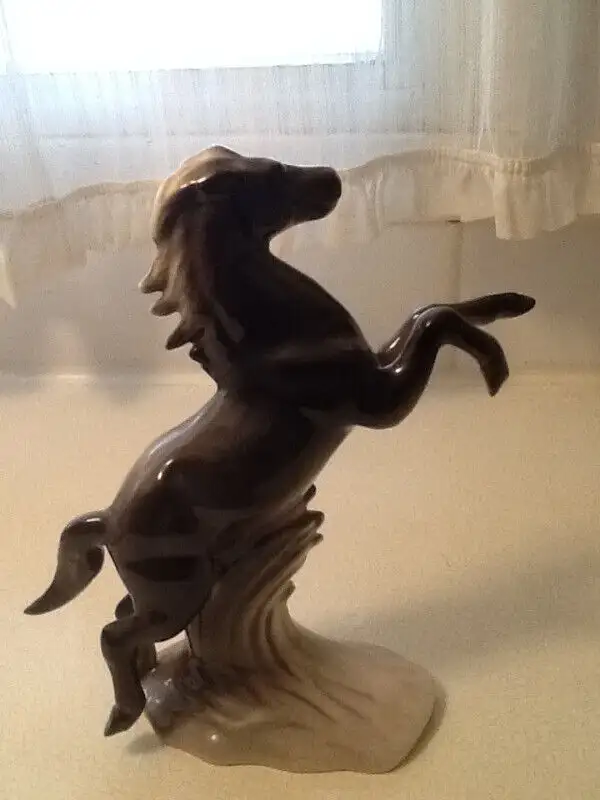 Ceramic Horse65048390990595120