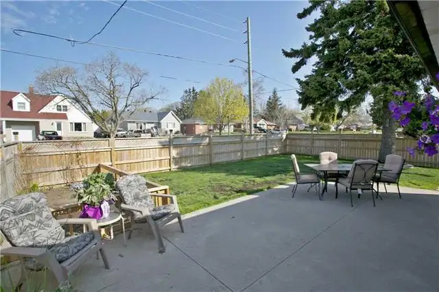 3-Bedroom Main-Floor Bungalow – Oshawa in Long Term Rentals in Oshawa / Durham Region - Image 11