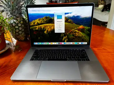 Apple MacBook Pro 15" BONUS SOFTWARE!!, View more