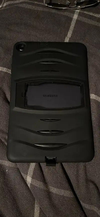Works like new, small crack on front