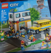 Lego City School Day 60329