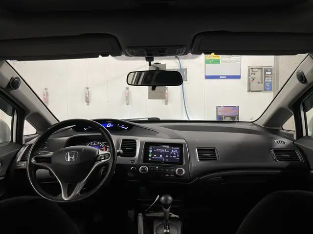 Honda Civic 2009 LX in Cars & Trucks in City of Montréal - Image 9