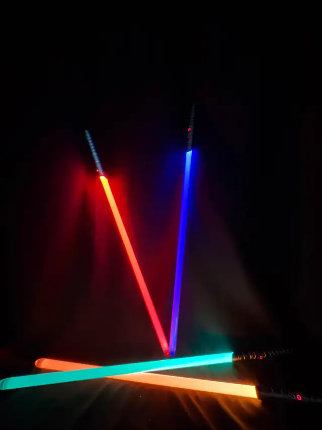 Lightsaber546145510800773122