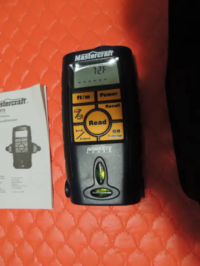 Mastercraft Laser level - new in original case in Hand Tools in Muskoka - Image 3