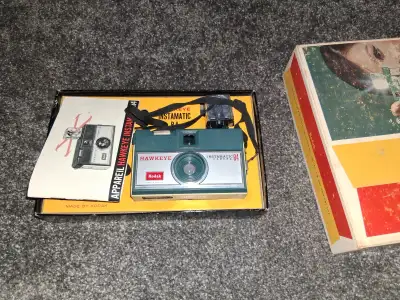 Kodak Hawkeye Instamatic R4 Camera, View more
