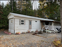BEAUTIFUL COTTAGE TRAILER  IN MARMORA ONTARIO! FOR SALE