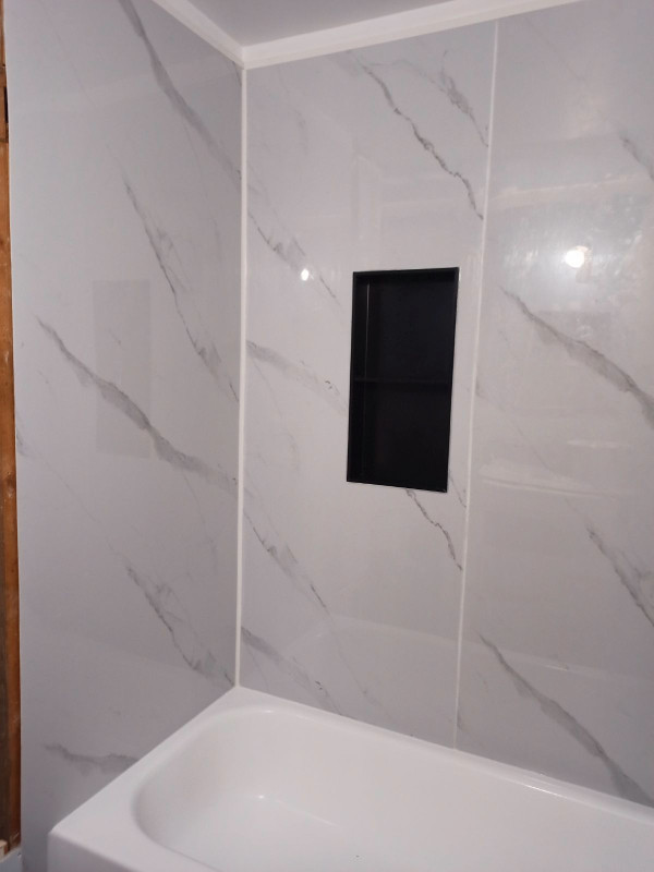 4x8ft Wall Panels marble porcelain style waterproof great look in Floors & Walls in Gatineau - Image 3