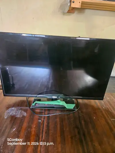 32" RCA TV, View more
