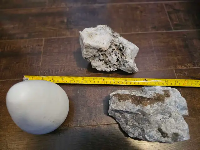 PIerres massives de Quartz in Other in Trois-Rivières - Image 3