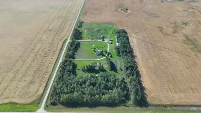 Discover your dream country retreat with this stunning acreage for sale, featuring a well-maintained...