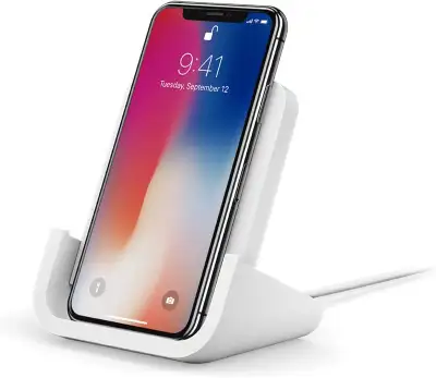 Brand new in box and fully functionnal + much cheaper then amazon or bestbuy Limtied stock first com...