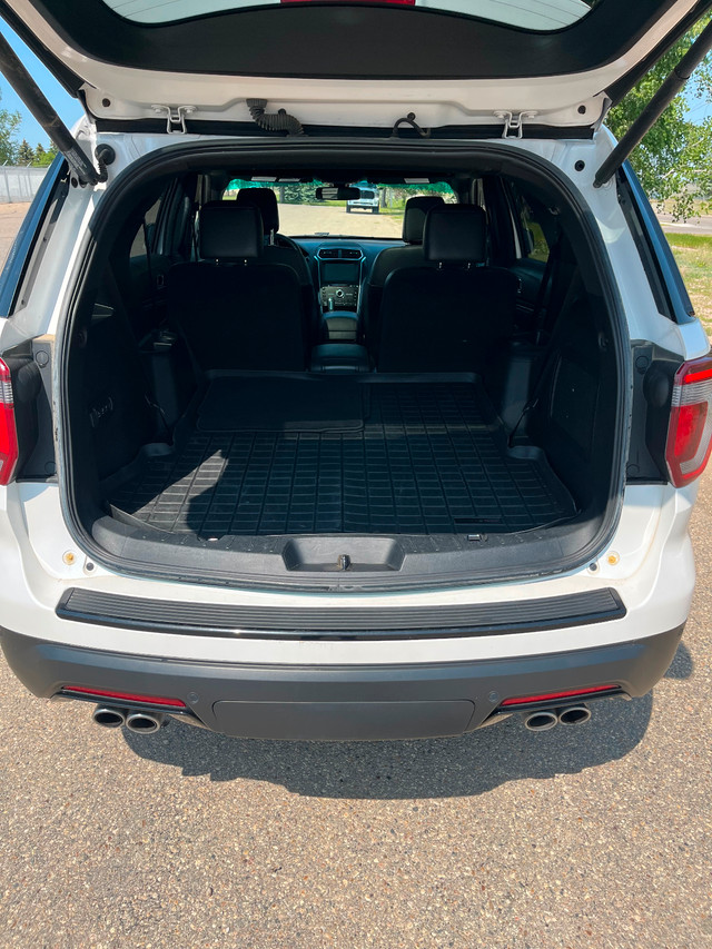 2018 Ford Explorer Sport 3.5L V6 in Cars & Trucks in Swift Current - Image 4