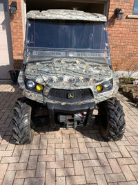 2014 John Deer Gator  XUV 550 4X4 Camo