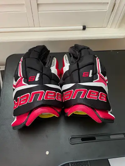 Bauer Supreme 1S hockey gloves, View more