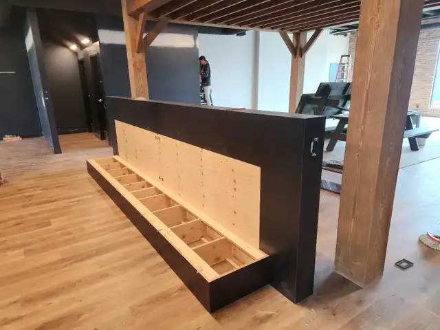 Experienced millwork installer and carpenter525757145605754884