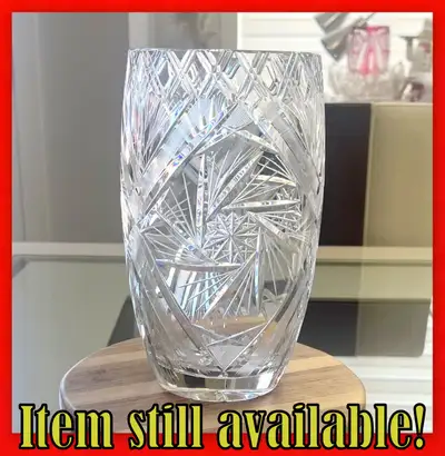 Hand Made Pinwheel Design Bohemian Crystal Vase!, View more