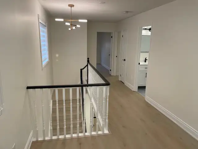 Renovated 3 Bedroom Townhouse for Rent in Mississauga $3200 in Long Term Rentals in Mississauga / Peel Region - Image 4