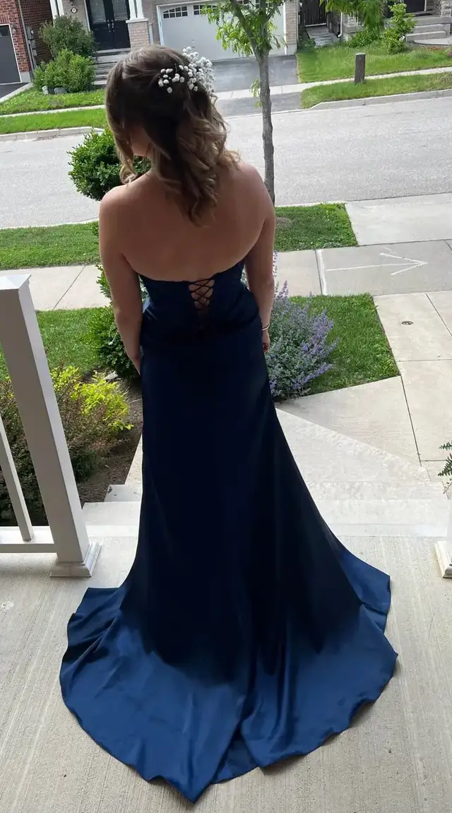 Beautiful Blue Mermaid Dress in Women's - Dresses & Skirts in Kitchener / Waterloo - Image 4