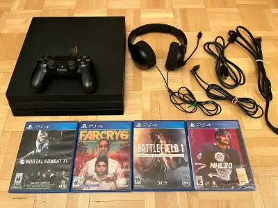 Console Playstation 4 PS4 Pro + manette + 4 jeux + headset, View more