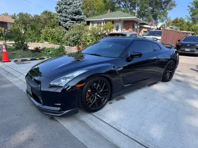 Up for sale is my 2009 Nissan GTR, Car is in great condition clean carfax, carfax I can get upon req...