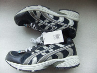 NEW Sportek Running Shoes, Men's size 9, Regular Width